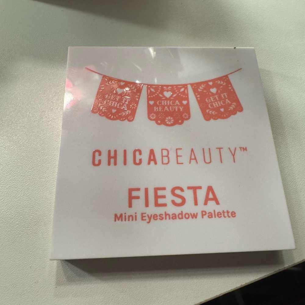 CHICABEAUTY Fiesta Mini Eyeshadow Palette